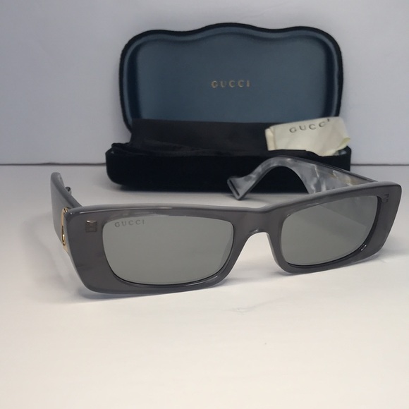Authentic💯- 🔥🔥 - New - Gucci Eyewear GG0516S 002 rectangular-frame sunglasses - Picture 4 of 15